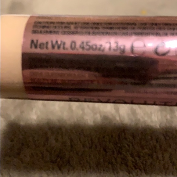 Makeup Revolution conceal & define concealer C3 - Picture 3 of 3